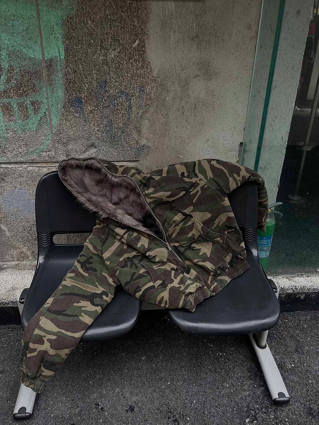 Luxantis™: Veste matelassée à capuche et col en fourrure camouflage